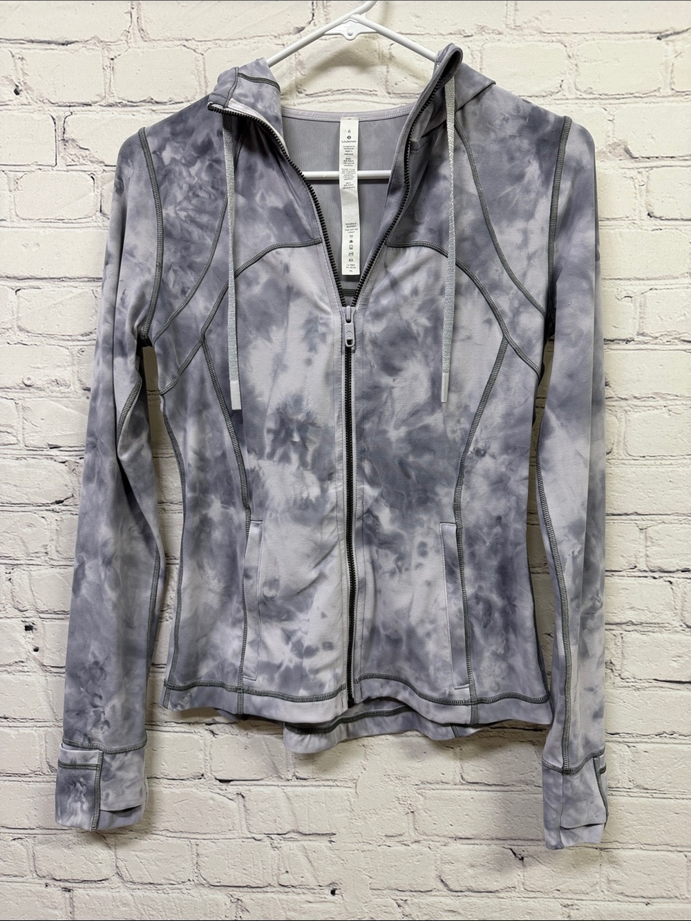 Lululemon Define Hooded Jacket Nulu size 6